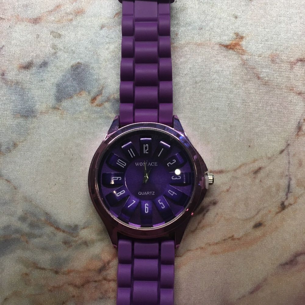 PURPLE RUBBERY Fun Watch! - Picture 9 of 14